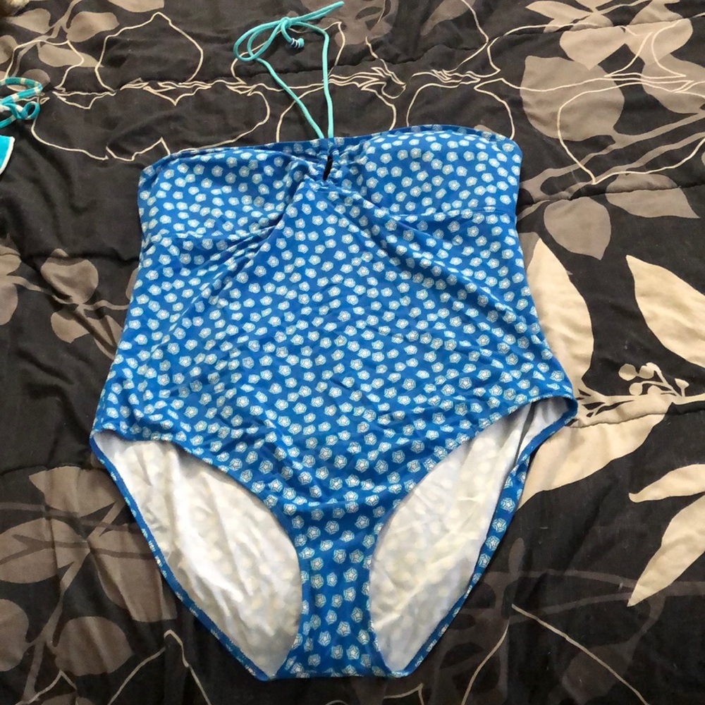 American eagle one piece bathing suit